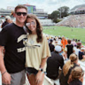 Meet your Posher, Anna